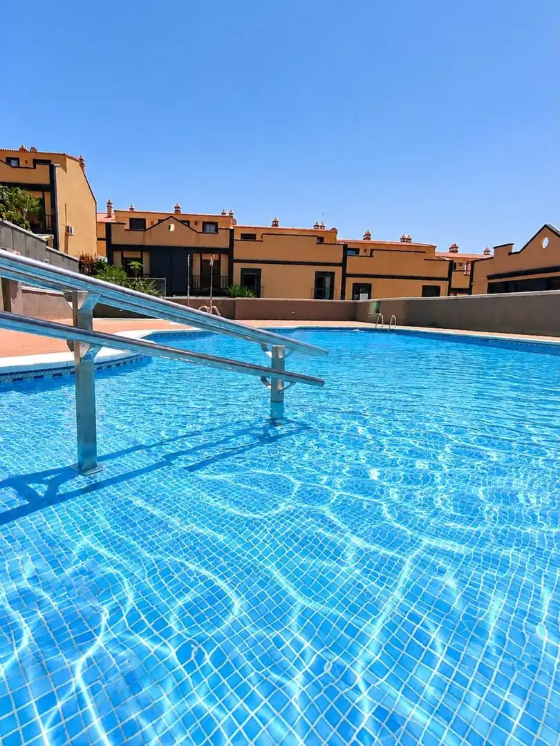 Piscina de Casa adosada en venta en San Miguel de Abona con Terraza y Piscina comunitaria