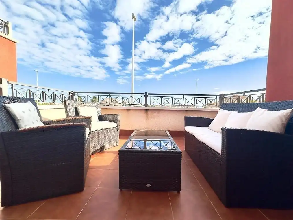 Bungalow with terrace for sale in Calle Abeto, imagen 16