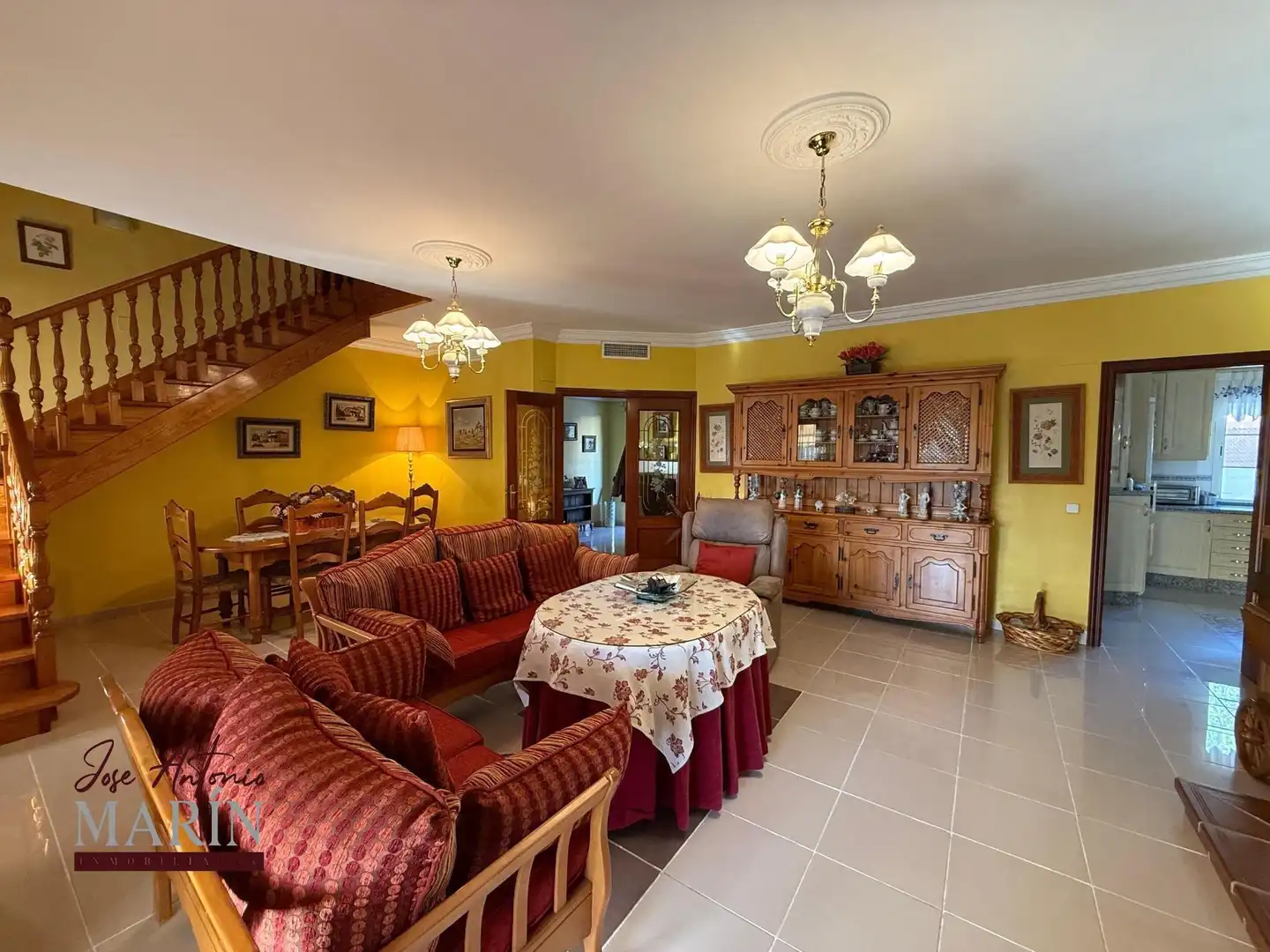 Sala de estar de Casa o chalet en venta en Badajoz con Aire acondicionado, Calefacción y Jardín privado