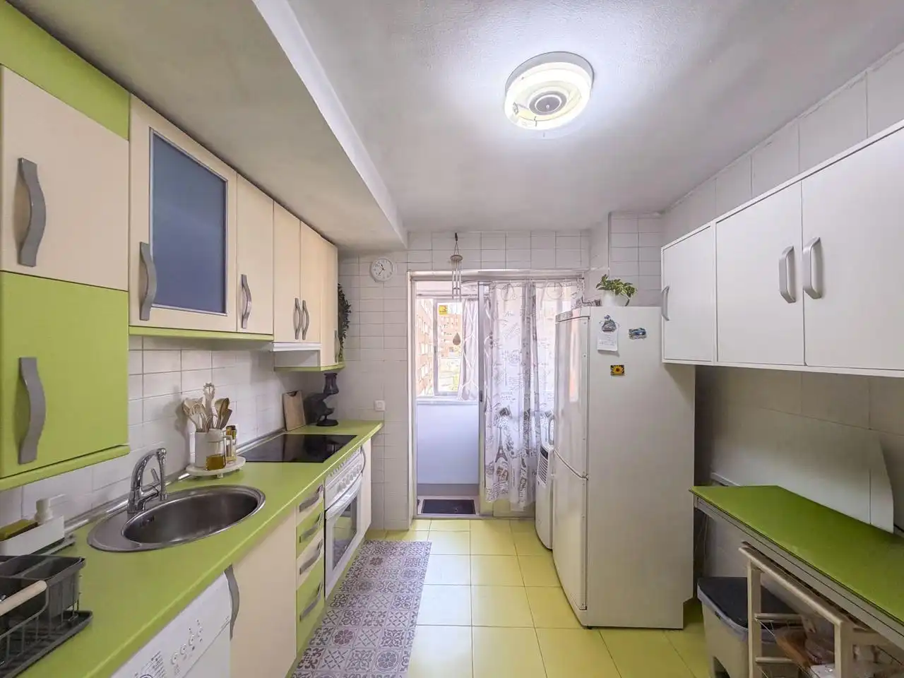 Cocina de Piso en venta en Madrid con Calefacción y Terraza