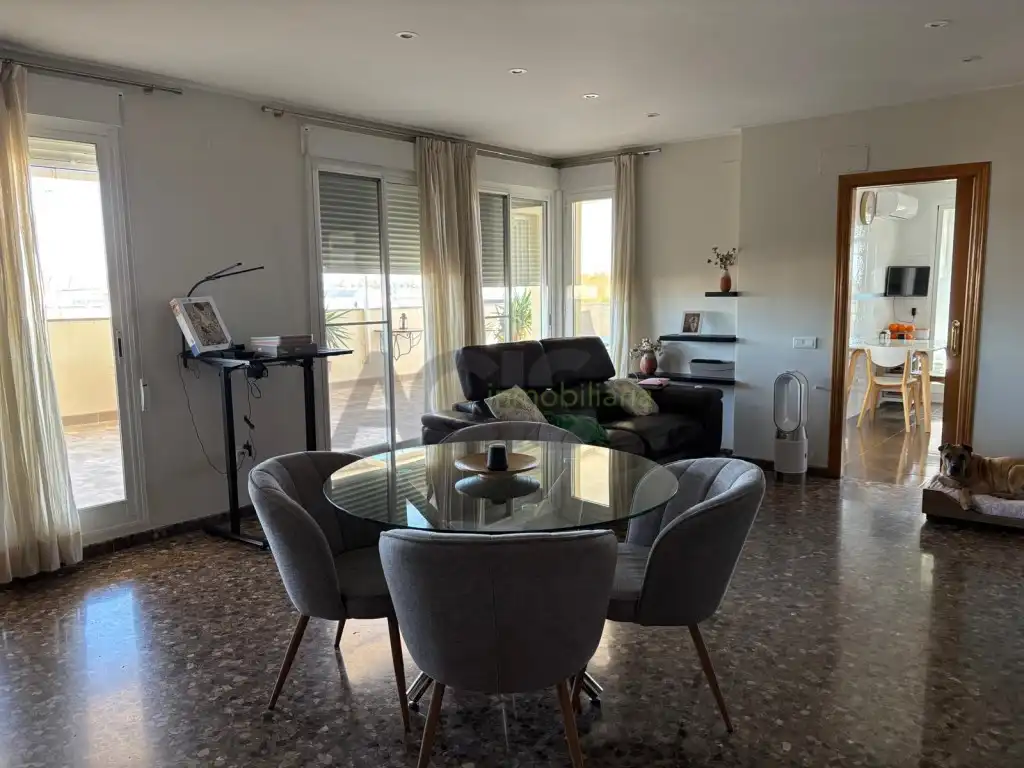 Sala de estar de Ático en venta en L'Alcúdia, Valencia