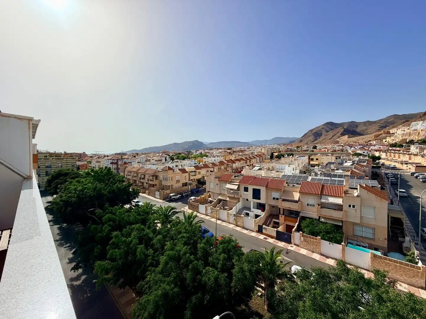 Vista exterior de Ático en venta en Roquetas de Mar con Aire acondicionado, Calefacción y Terraza