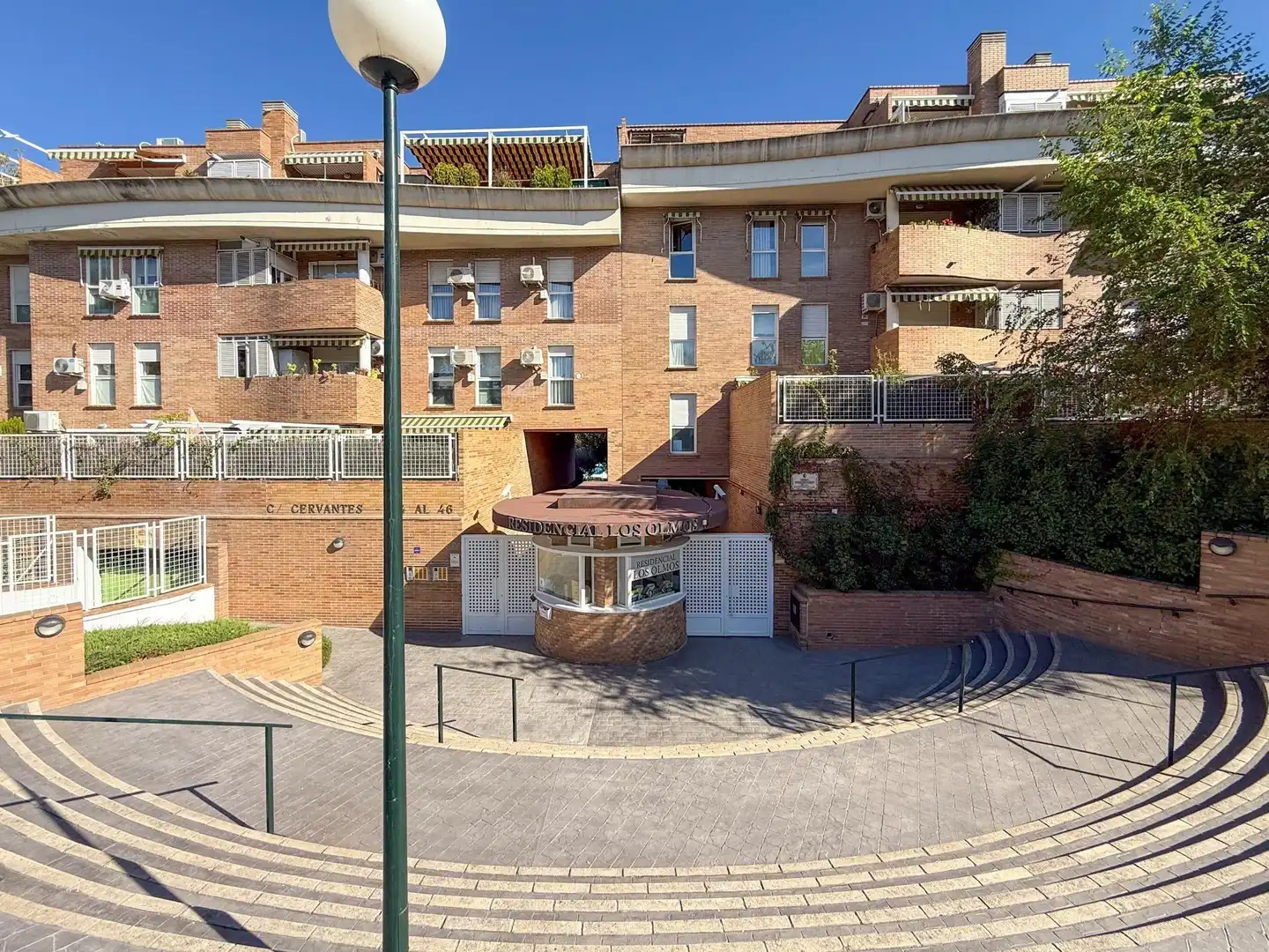 Vista exterior de Pis en venda en Rozas Centro