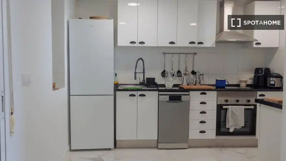 Kitchen of Apartments for share in Cullera  with Air Conditioner, Terrace and Furnished