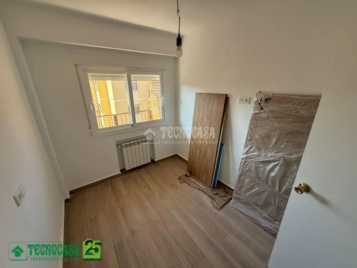 Bedroom of Flat for sale in Ciudad Real  with Air Conditioner, Heating and Terrace