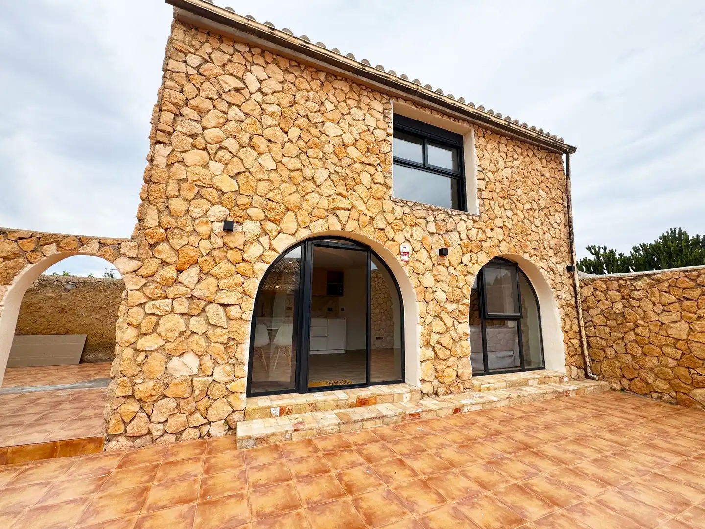 Vista exterior de Casa o xalet en venda en La Unión amb Aire condicionat, Jardí privat i Piscina