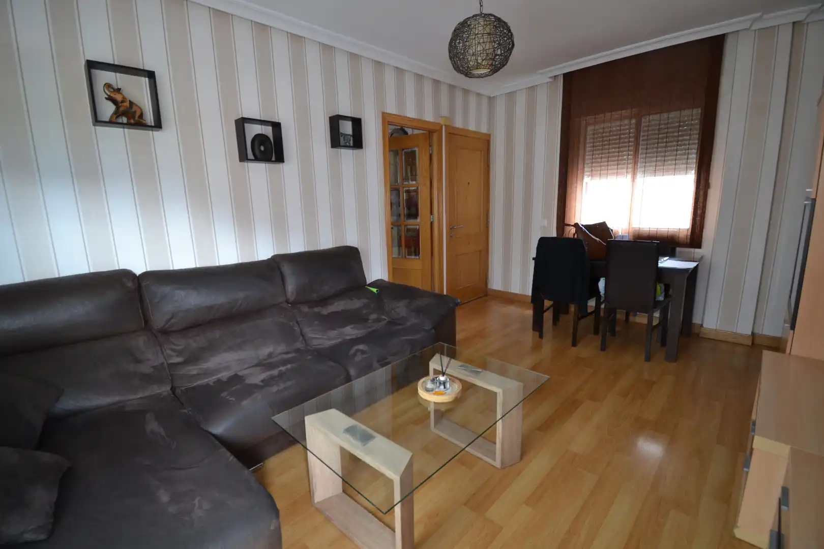 Living room of Flat for sale in Plasencia  with Air Conditioner, Heating and Terrace