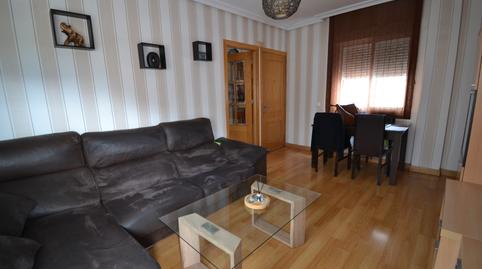 Photo 2 of Flat for sale in Calle Navaconcejo, 17, Miralvalle - Av. Virgen del Puerto - La Data, Cáceres