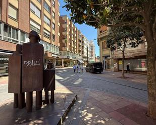 Exterior view of Flat to rent in León Capital   with Heating, Terrace and Balcony
