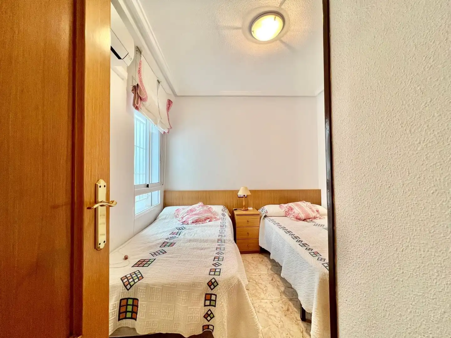 Schlafzimmer von Wohnungen zum Verkauf in Torrevieja mit Klimaanlage, Heizung und Möbliert