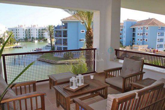 Apartamento en Venta en Puerto de Sotogrande - La Marina