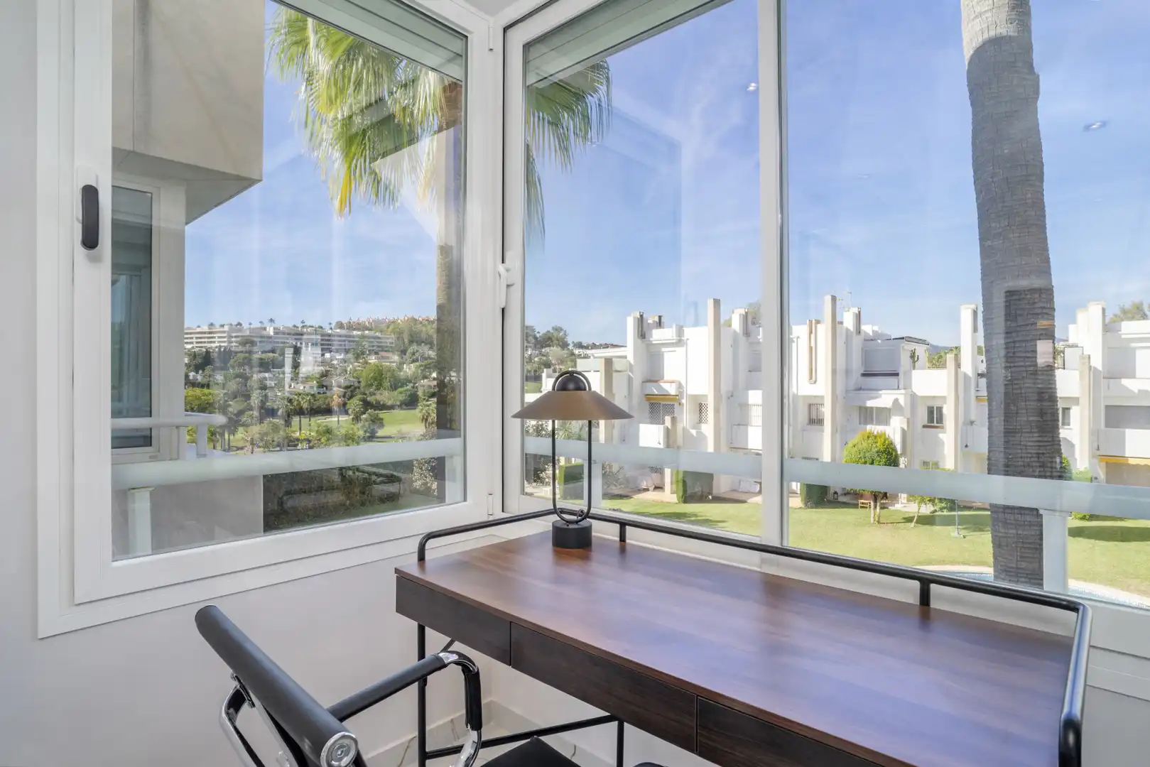Apartment with pool for sale in Nueva Andalucía, imagen 21
