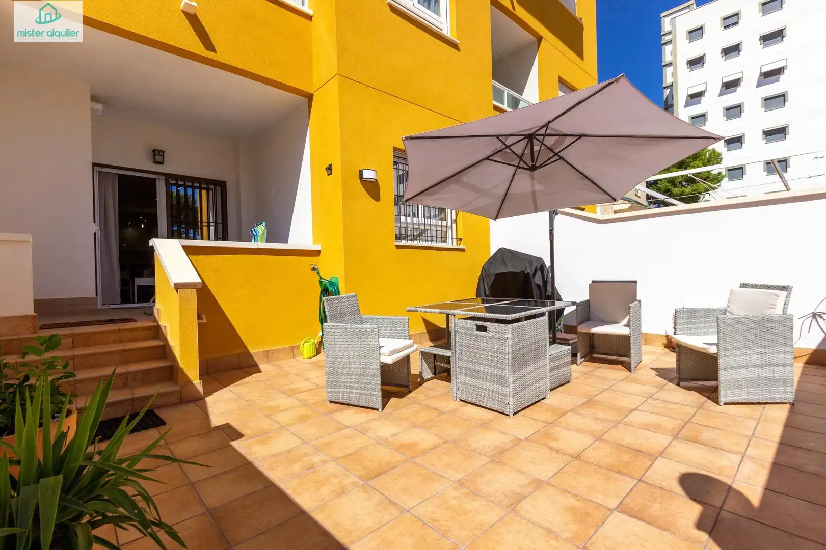 Terraza de Planta baja de alquiler en El Campello con Aire acondicionado, Calefacción y Jardín privado