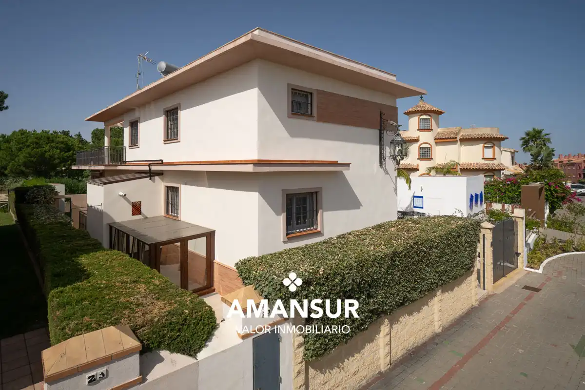 Chalet con piscina en venta en Islantilla Golf, imagen 59