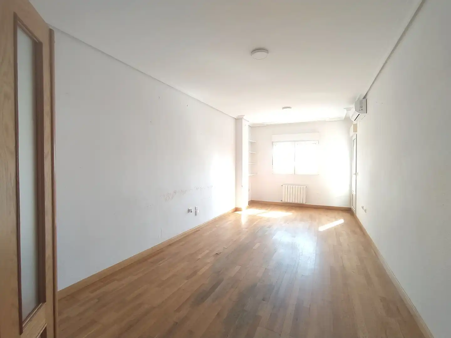 Schlafzimmer von Wohnung zum Verkauf in Mérida mit Klimaanlage, Abstellraum und Balkon