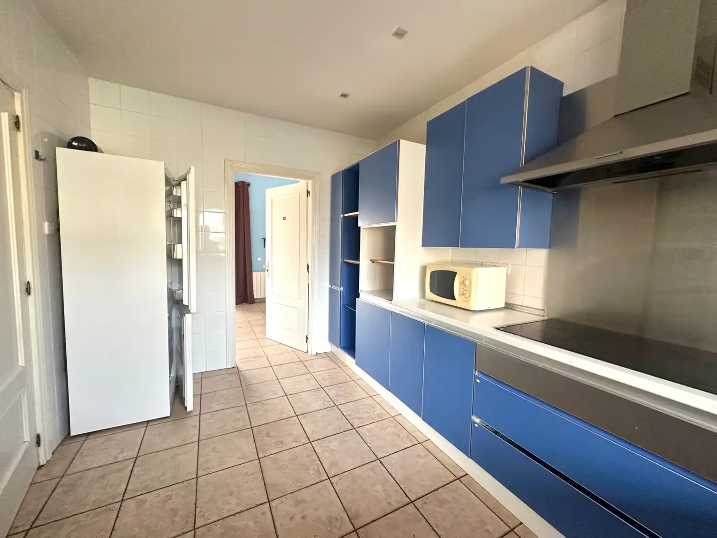 Cocina de Casa adosada en venta en Madrid con Aire acondicionado, Calefacción y Jardín privado