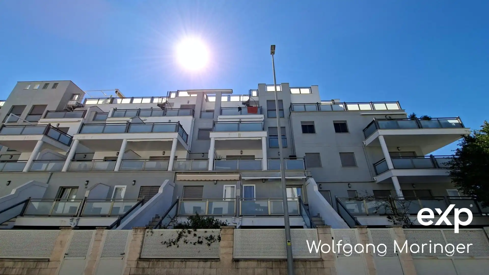 Vista exterior de Dúplex en venda en Oliva amb Aire condicionat, Calefacció i Jardí privat