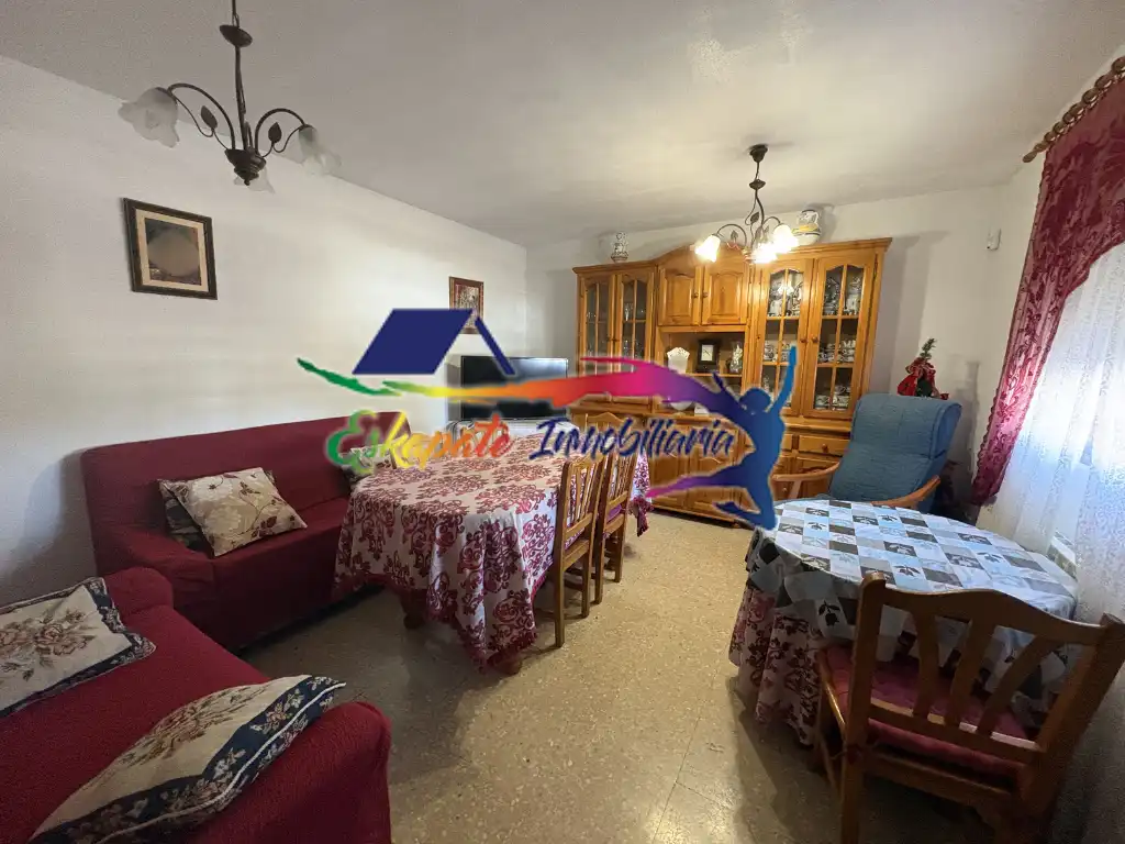 Casa adosada en venda en Villacañas amb Aire condicionat i Calefacció