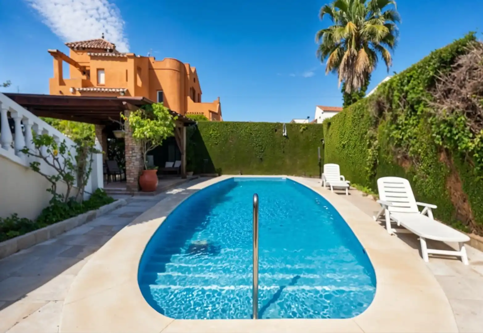 Xalet amb piscina en venda a Urbanizacion EL CARMELO