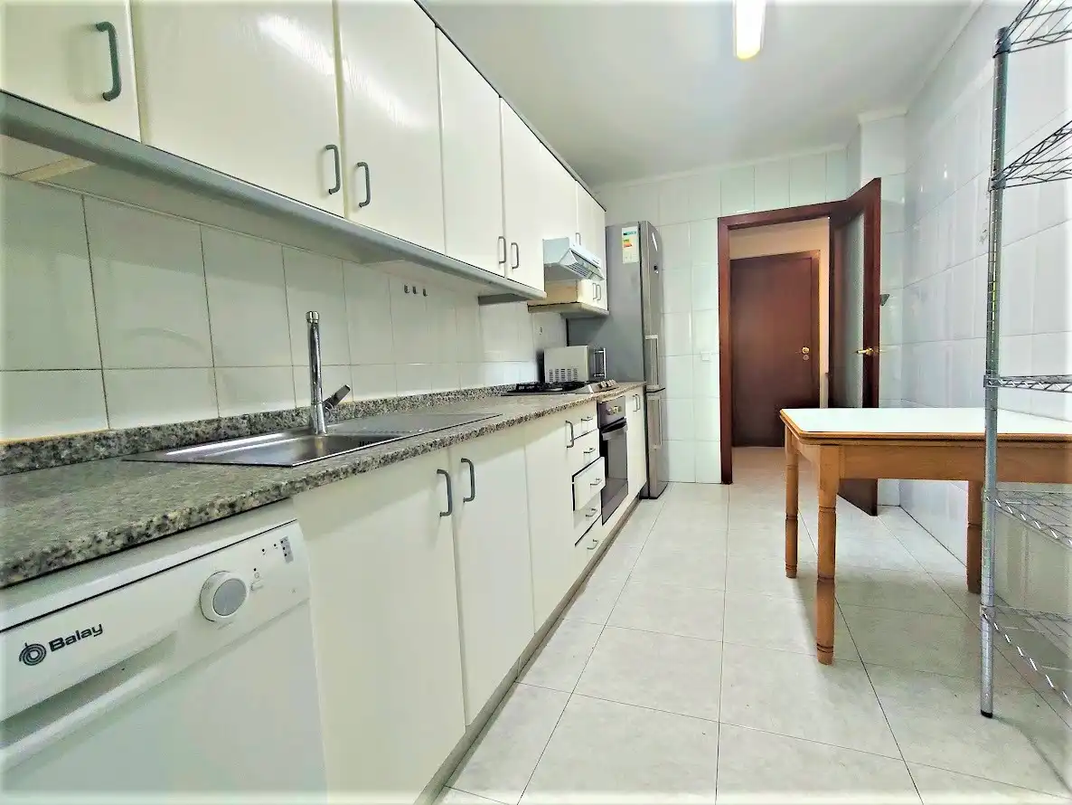 Küche von Wohnung zum Verkauf in Lleida mit Klimaanlage, Heizung und Möbliert
