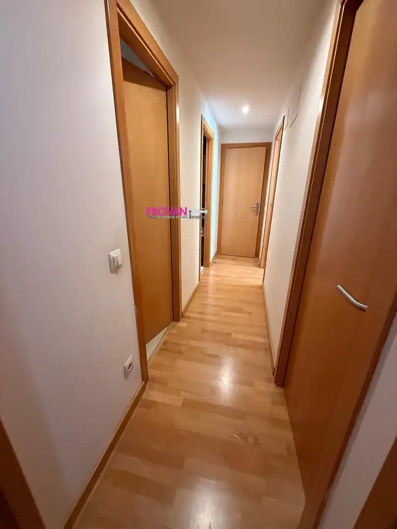 Piso en venta en Parla Este