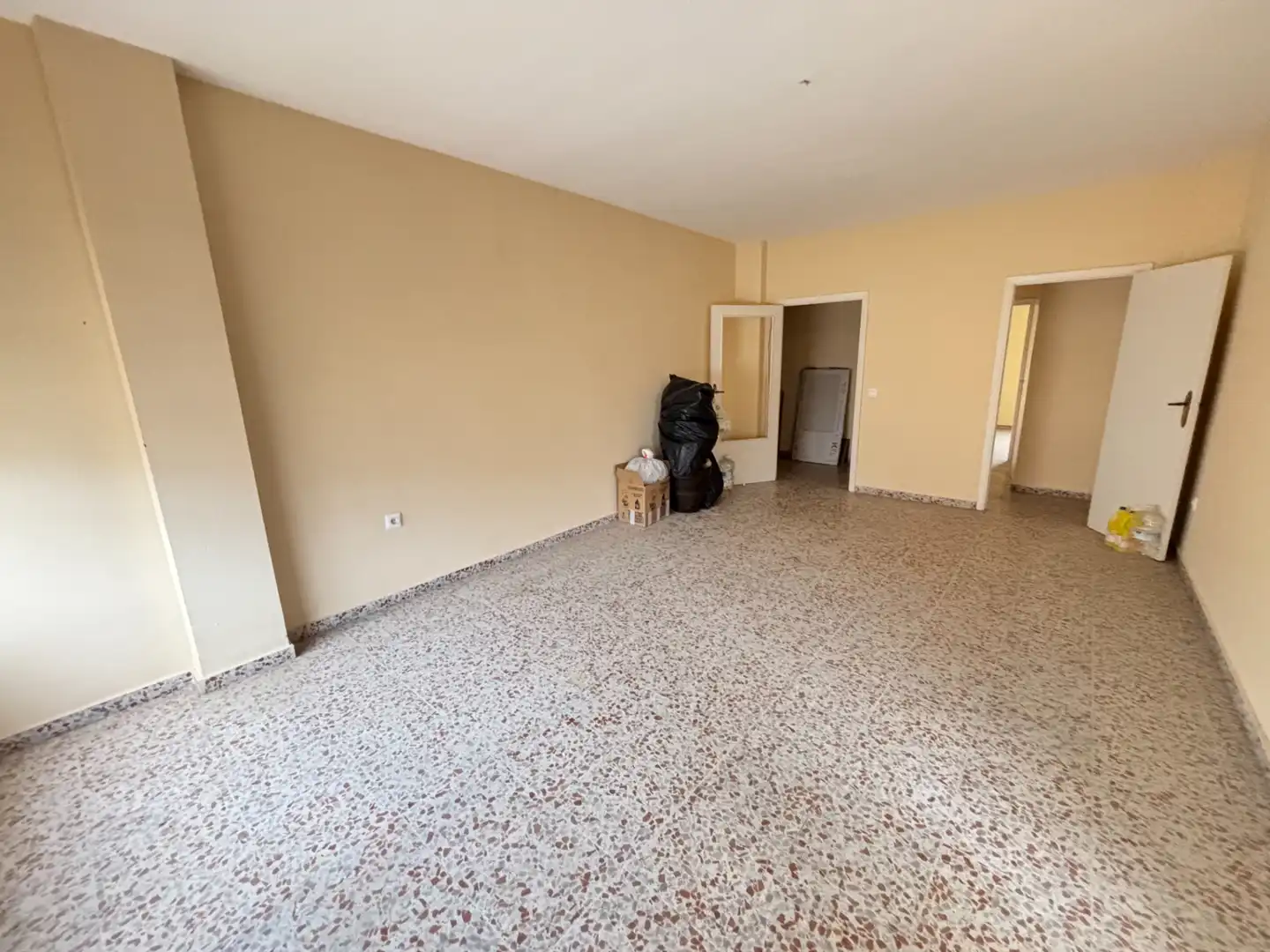 Wohnung zum Verkauf in Andújar mit Balkon