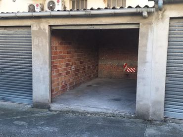 Parking to rent in de Girona 109