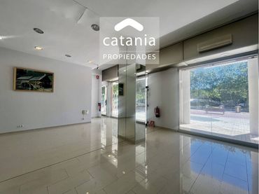 Local comercial en venda a Paseo San Juan Bautista de la Salle