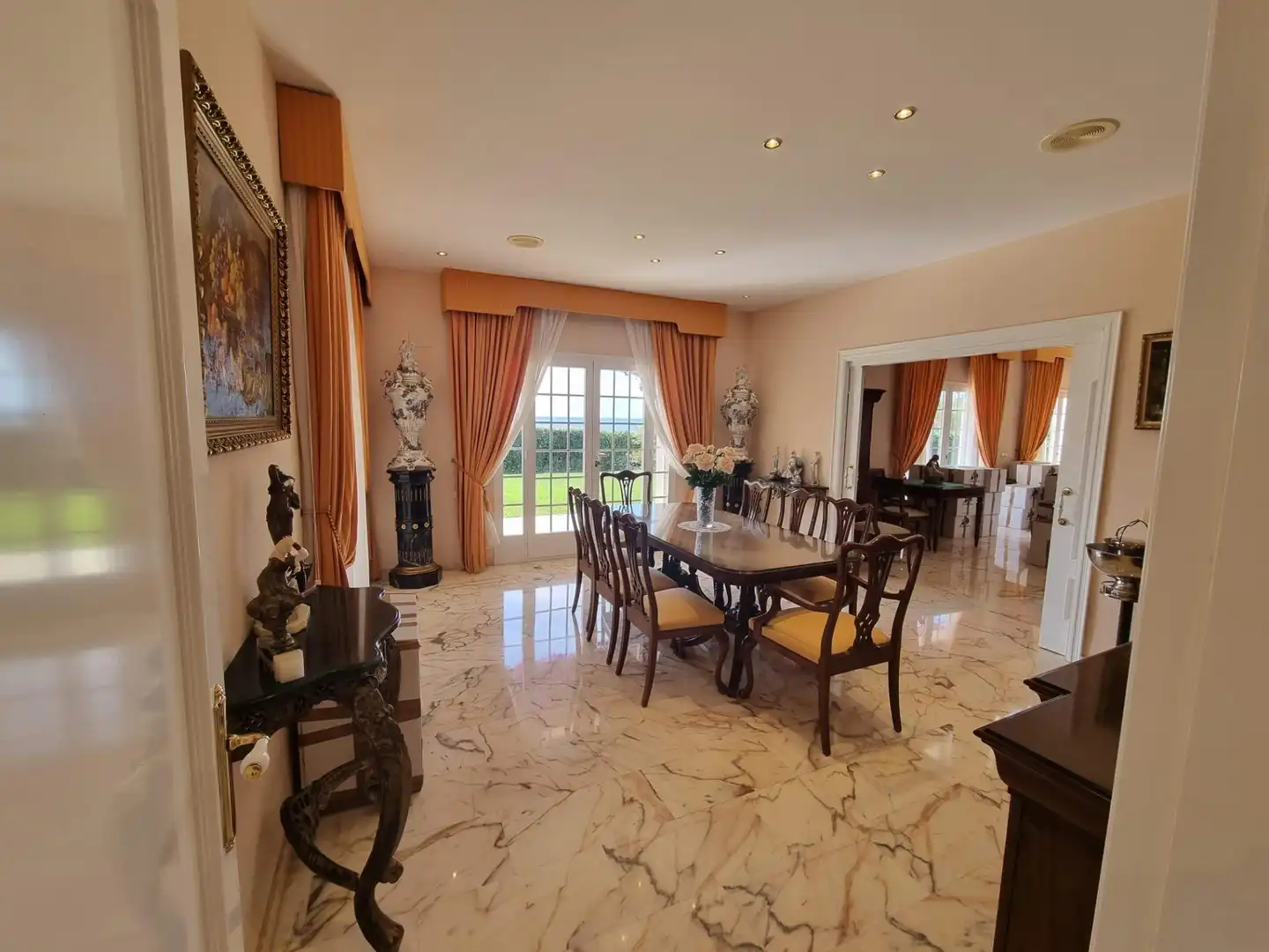 Houses for sale in Les Tres Cales