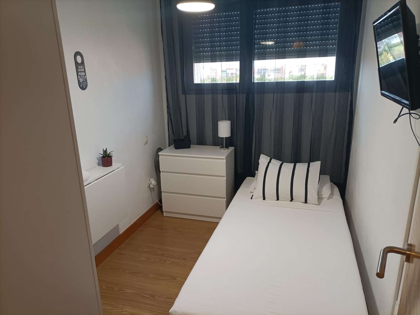 Flat to share in PAU de Carabanchel