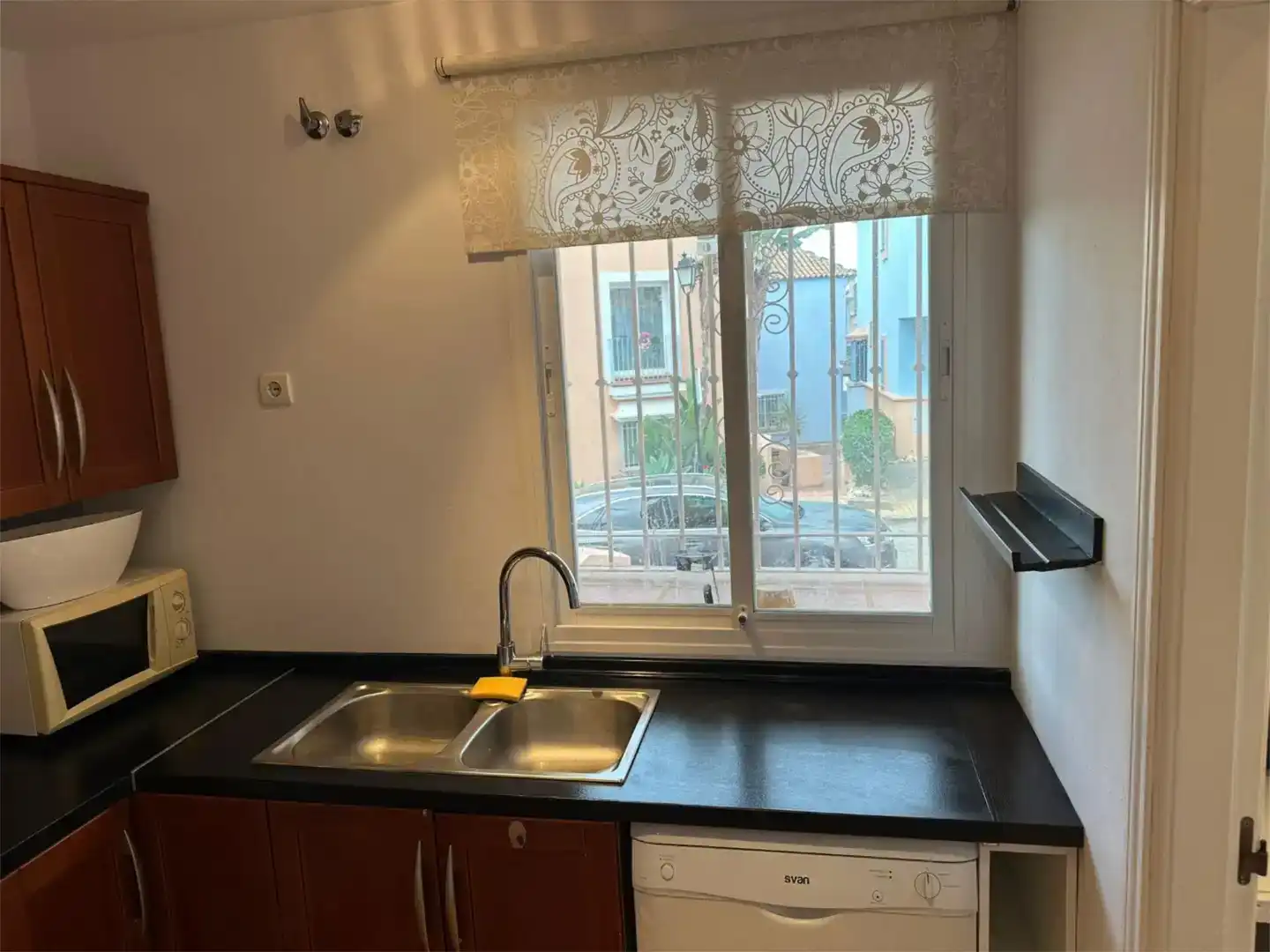 Cuina de Casa adosada de lloguer en Marbella amb Aire condicionat, Piscina i Balcó