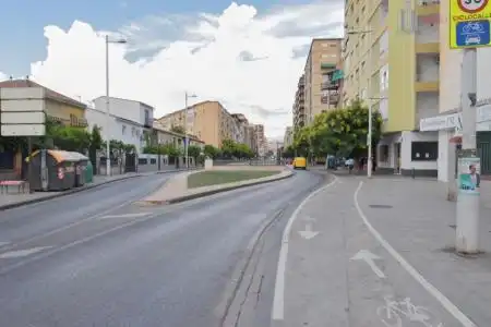 Außenansicht von Wohnung zum Verkauf in Granada