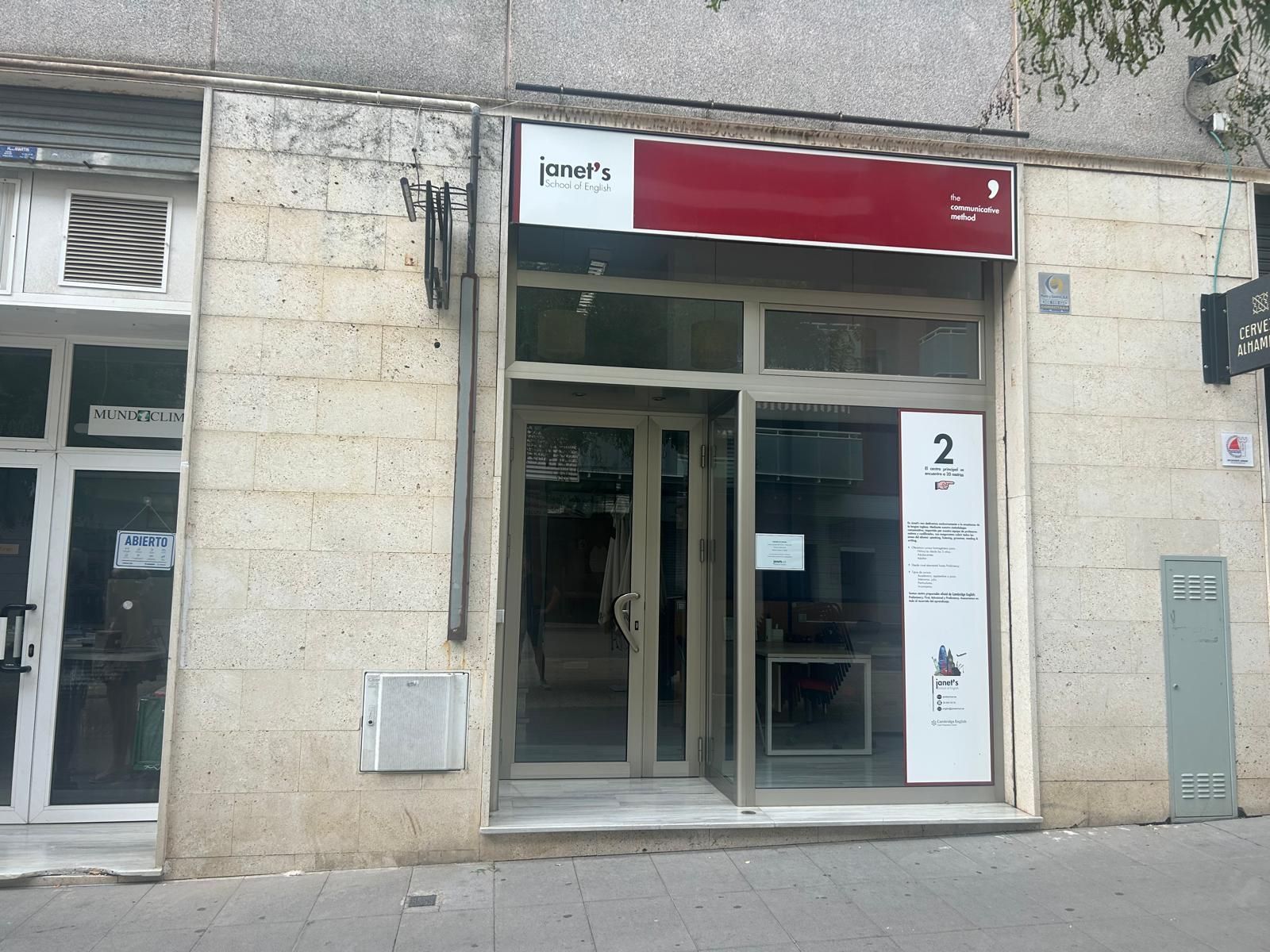 Premises to rent in Castelldefels  with Air Conditioner