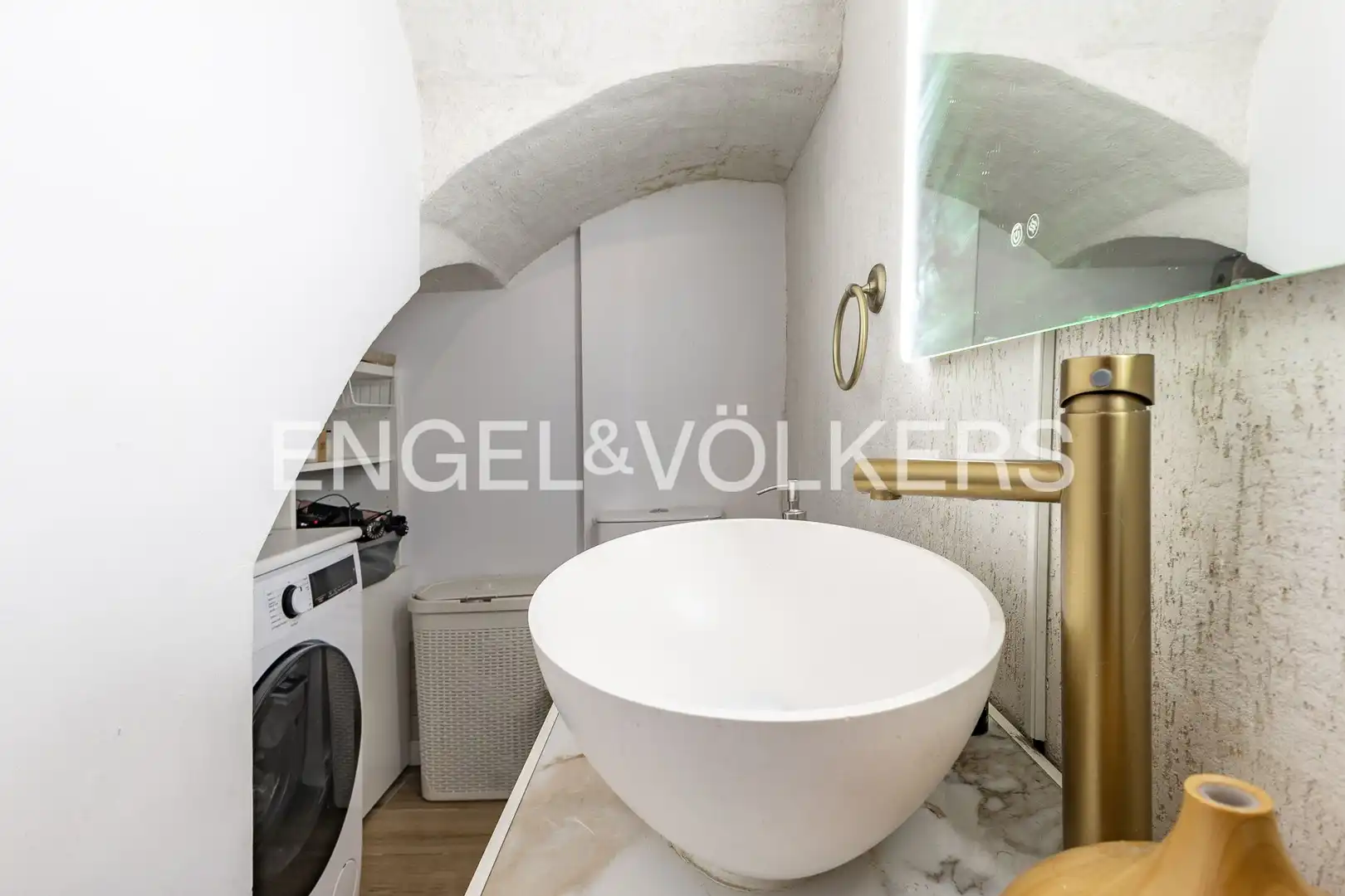 Baño de Casa adosada en venta en Mataró con Aire acondicionado, Calefacción y Amueblado