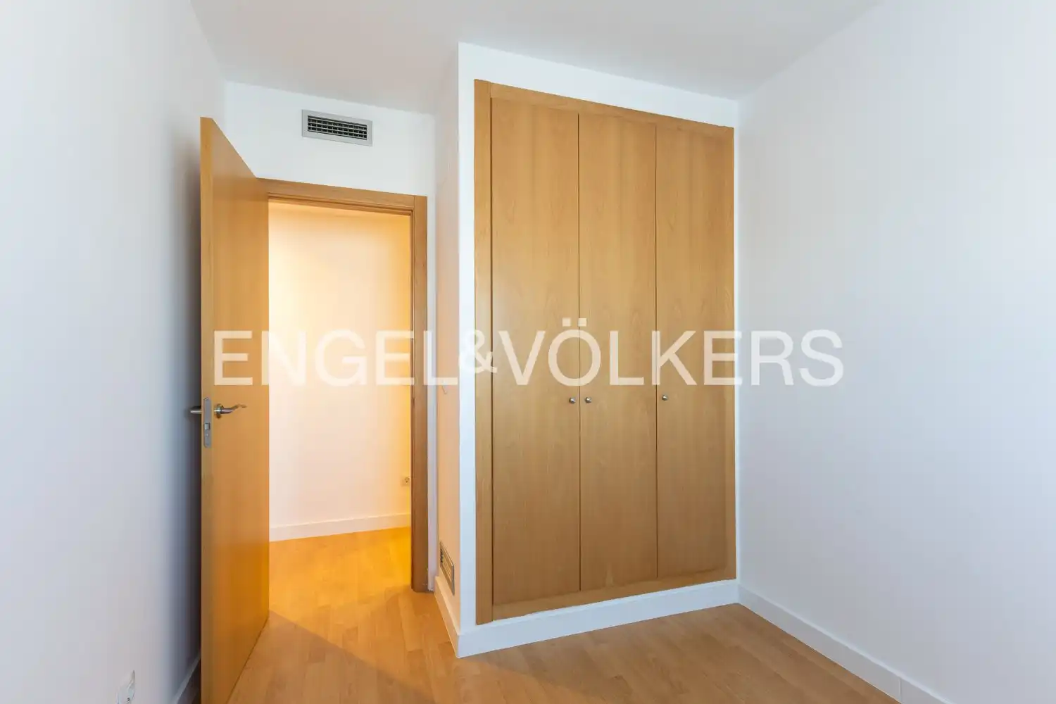 Bedroom of Flat for rent in Castellón de la Plana / Castelló de la Plana  with Air Conditioner, Heating and Storage room
