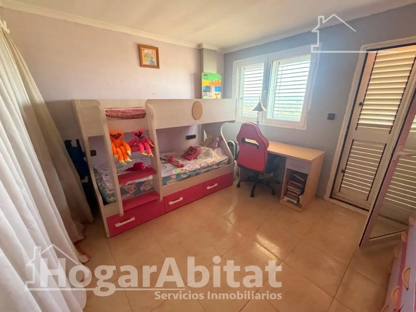 Habitación de Casa o chalet en venta en Chiva con Aire acondicionado, Calefacción y Jardín privado