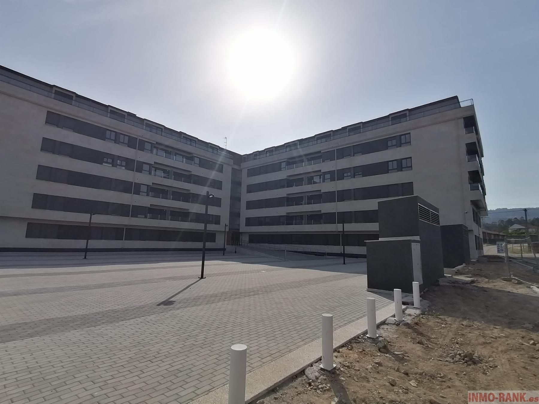 Vista exterior de Pis en venda en O Porriño   amb Calefacció, Terrassa i Traster