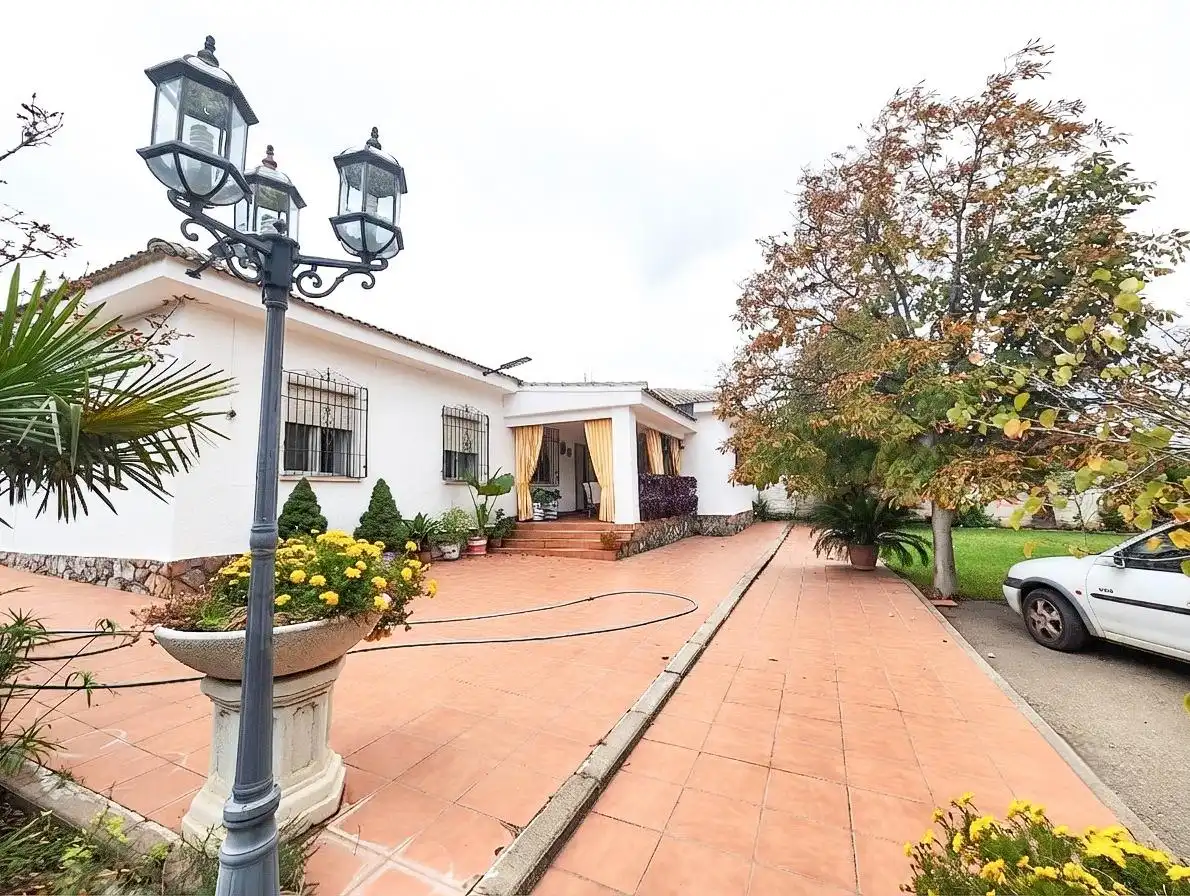 Casa o xalet en venda a CM-4110, PAU 2-600