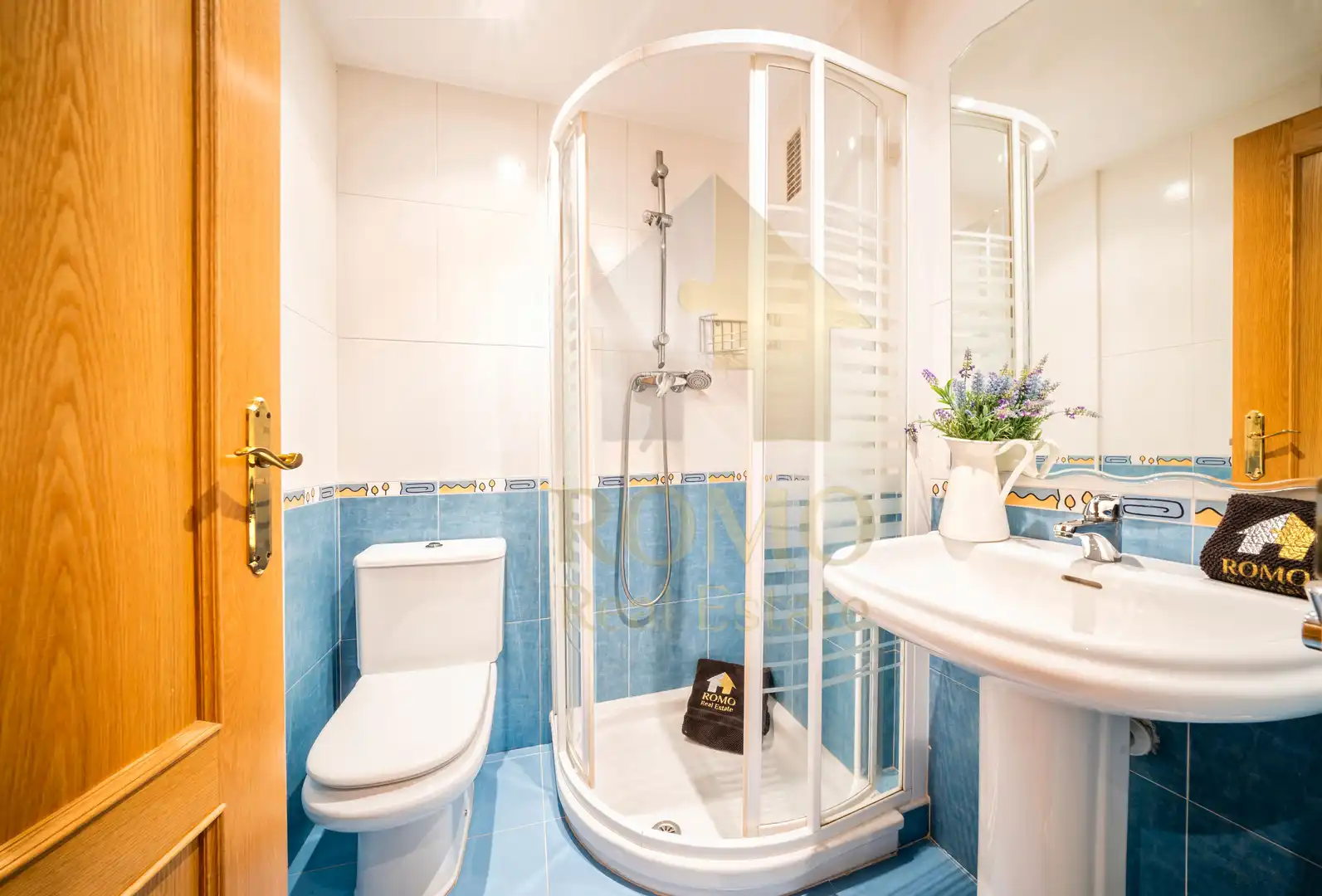 Baño de Piso en venta en Santa Perpètua de Mogoda con Aire acondicionado, Calefacción y Parquet