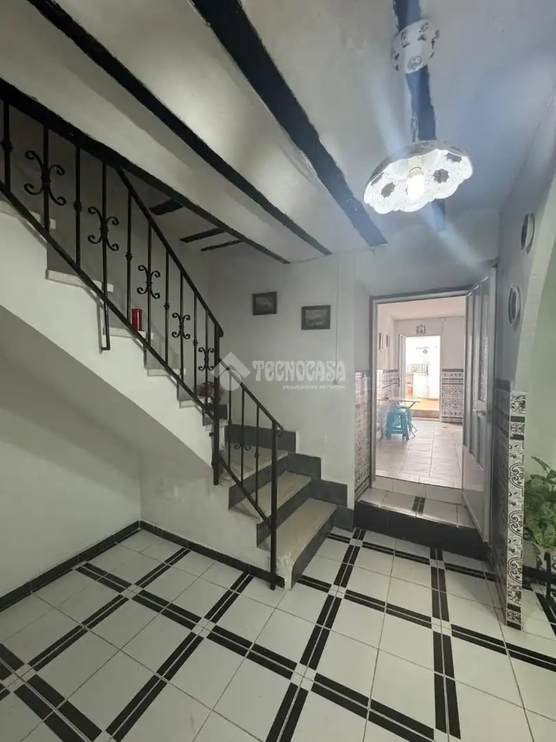 Casa bifamiliare in vendita a Rus