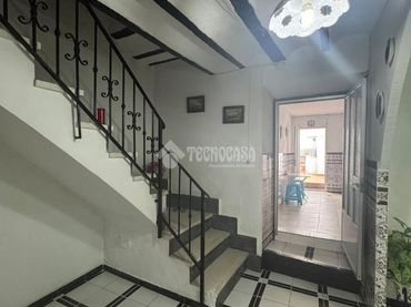 Casa aparellada en venda a Rus