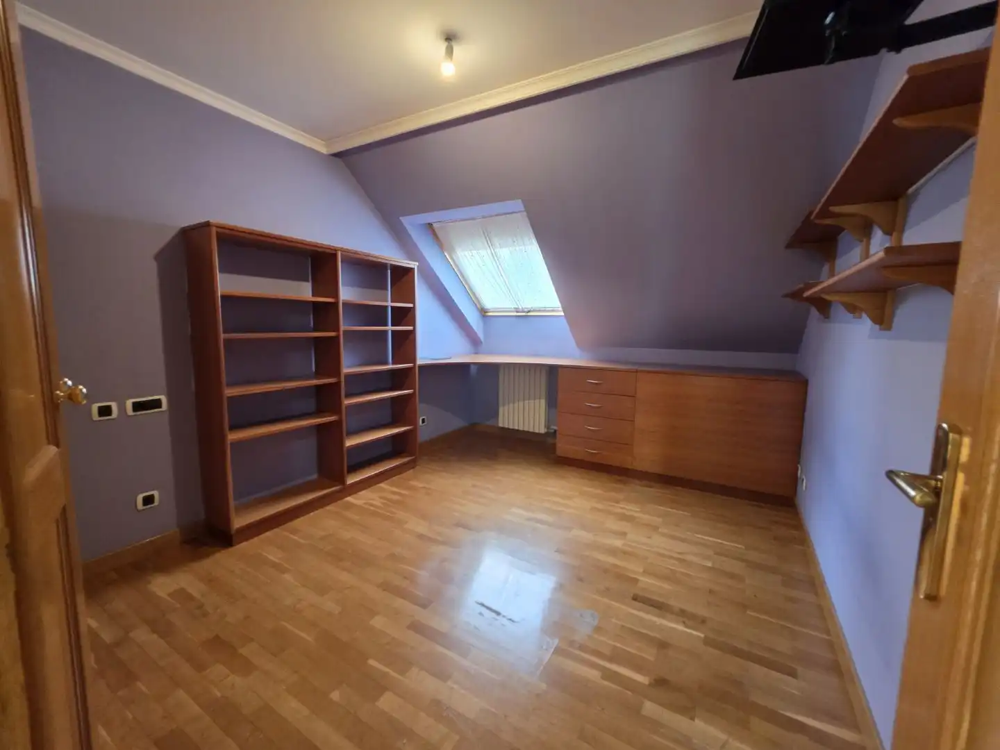 Piso en venta en A Coruña Capital  con Calefacción, Terraza y Trastero