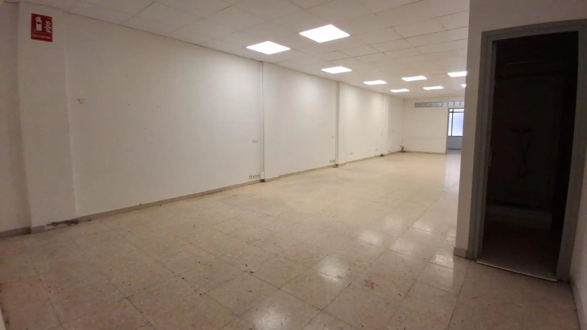 Local comercial en alquiler en Centre