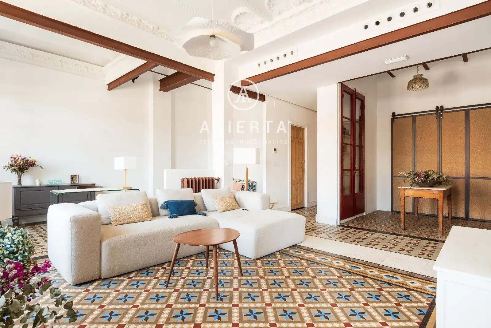 Living room of Flat for sale in Zaragoza  with Air Conditioner, Heating and Terrace