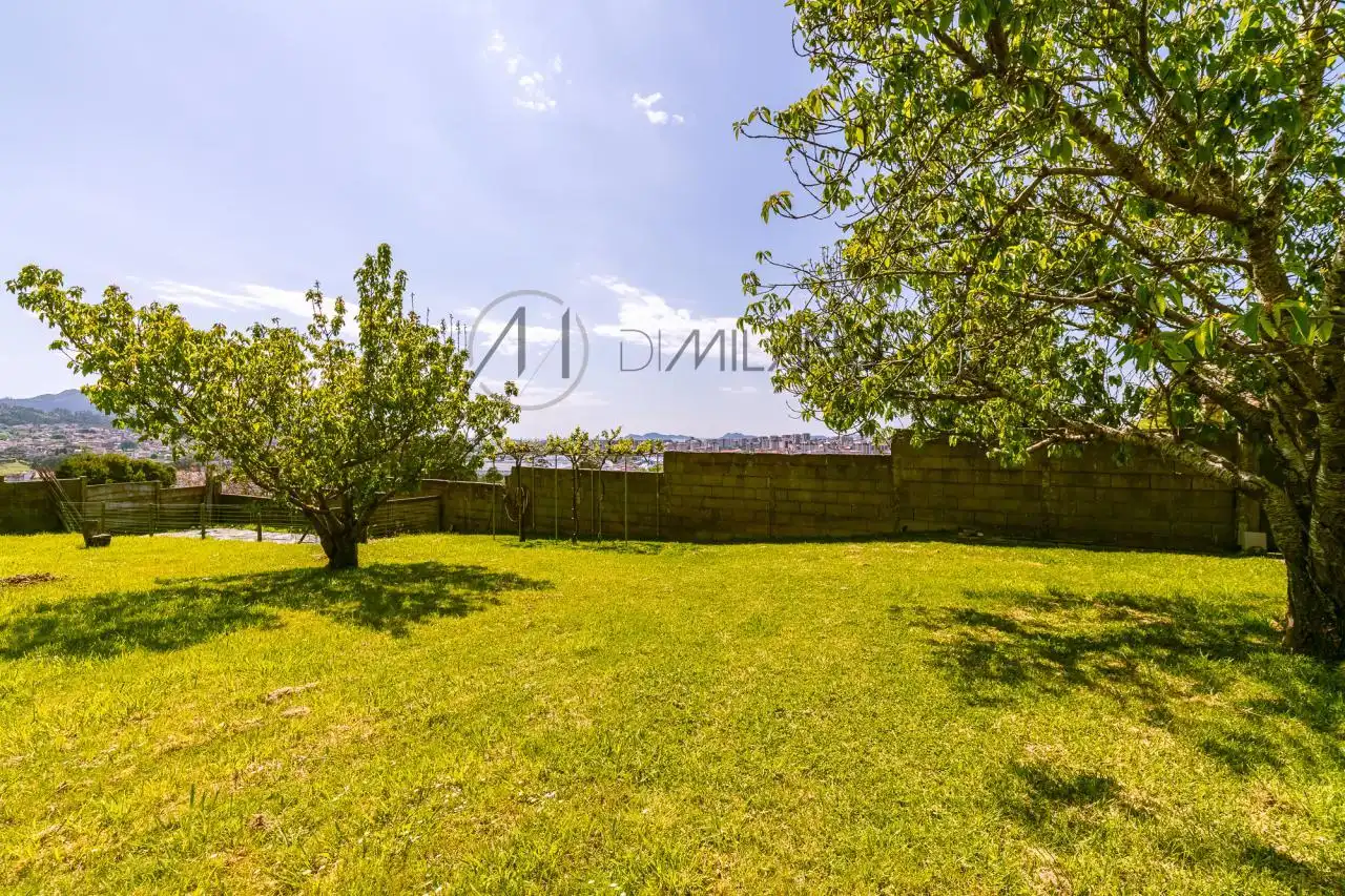 Jardín de Casa o chalet en venta en Vigo  con Calefacción, Jardín privado y Parquet