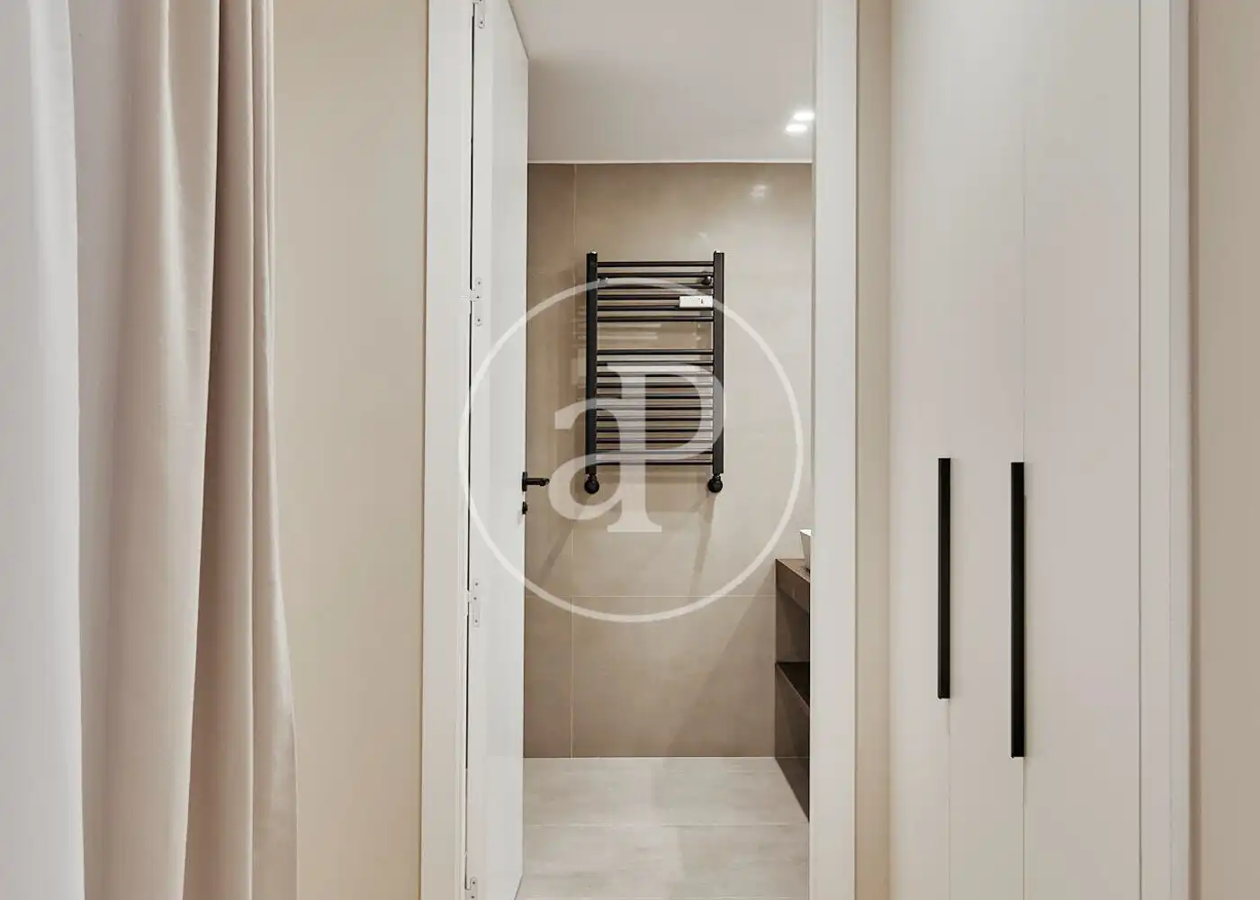Wohnung zum Verkauf in Madrid mit Klimaanlage, Heizung und Terrasse