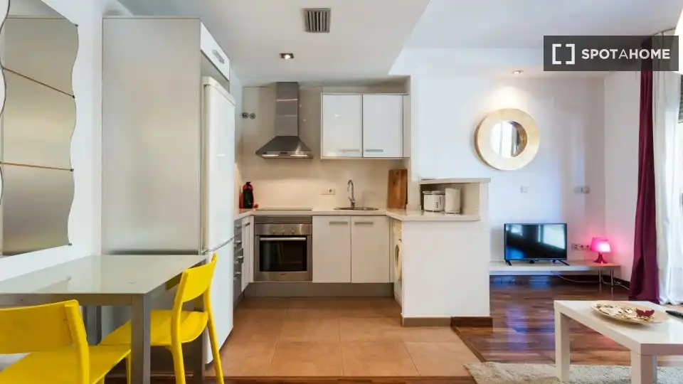 Room in El Pilar
