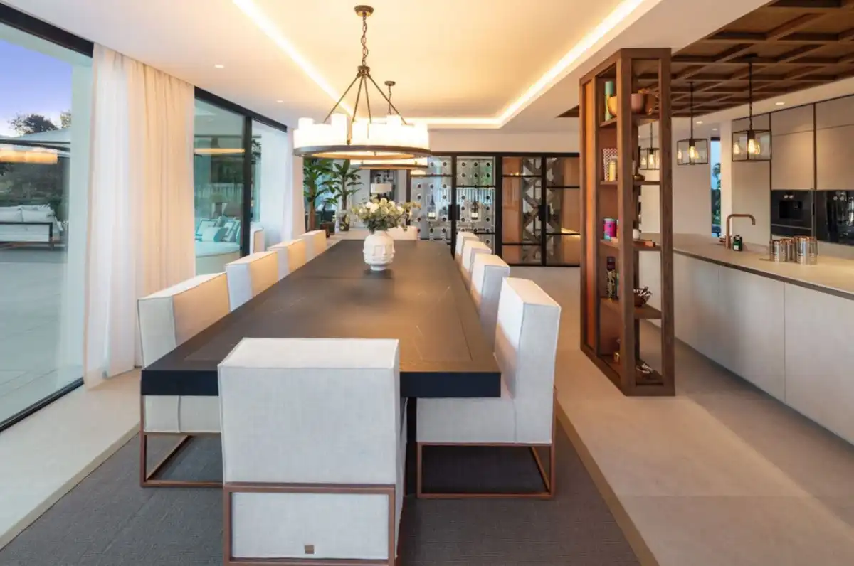 Chalet con piscina en venta en Nueva Andalucía, imagen 5