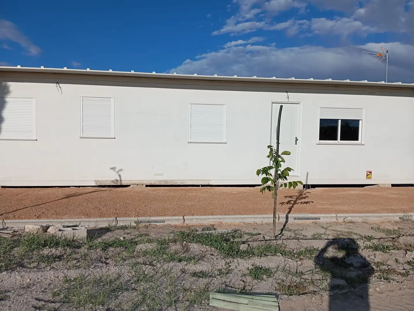 Vista exterior de Finca rústica de alquiler en Villena con Jardín privado, Trastero y Amueblado