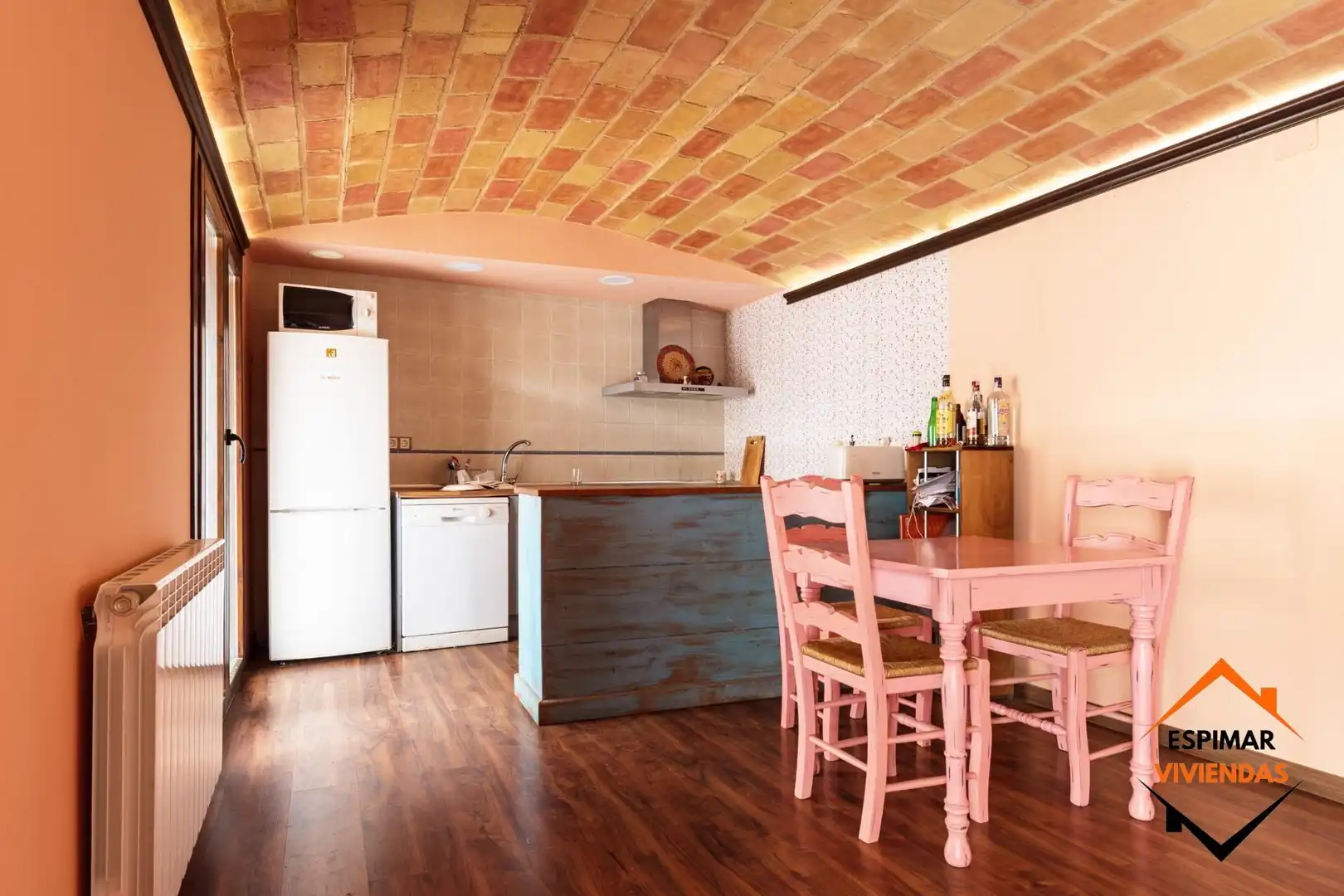 Cocina de Edificio en venta en Castejón de Valdejasa